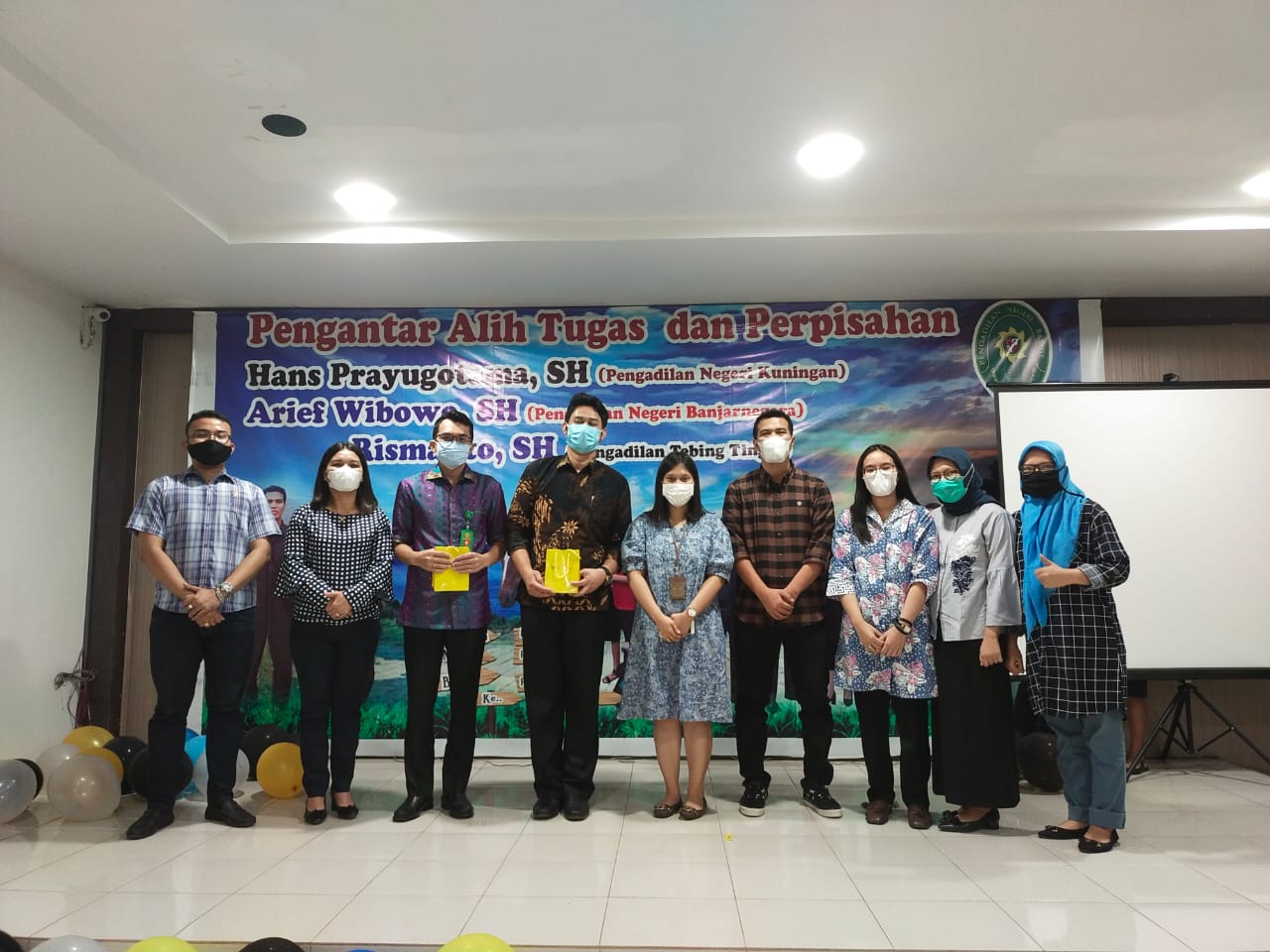 Pengantar Alih Tugas dan Perpisahan Bapak Hans Prayugotama, S.H.,Bapak Arief Wibowo, S.H.,M.H., Dan Bapak Rismanto, S.H.
